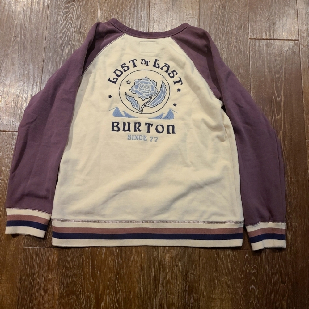 Burton Women's Medium Sweater